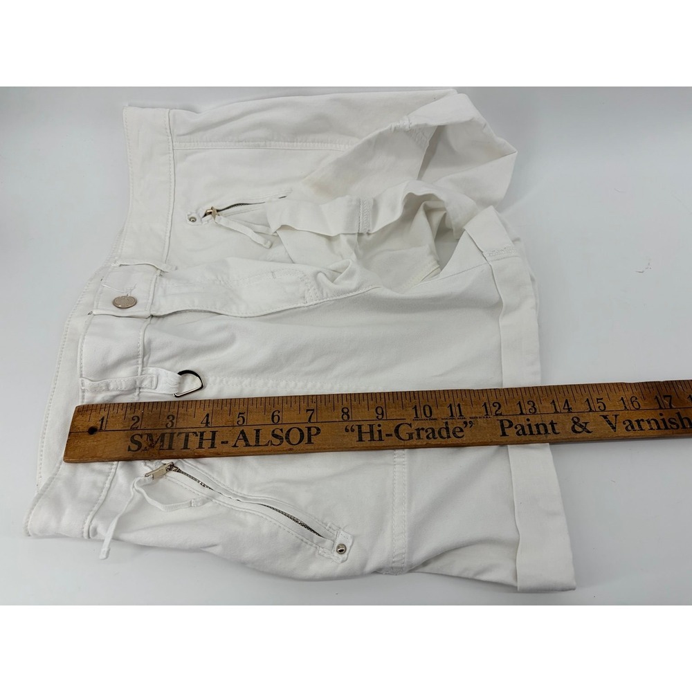 White House Black Market Mid-Rise Pret-A-Play Shorts White, Side Zip, Woman 10 - Picture 10 of 11